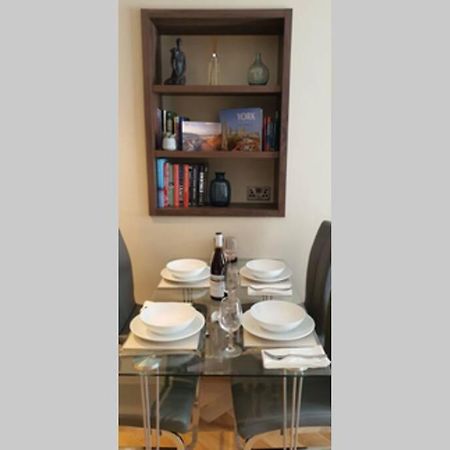 Luxury One Bedroom Apartment Within The City Walls York Eksteriør billede