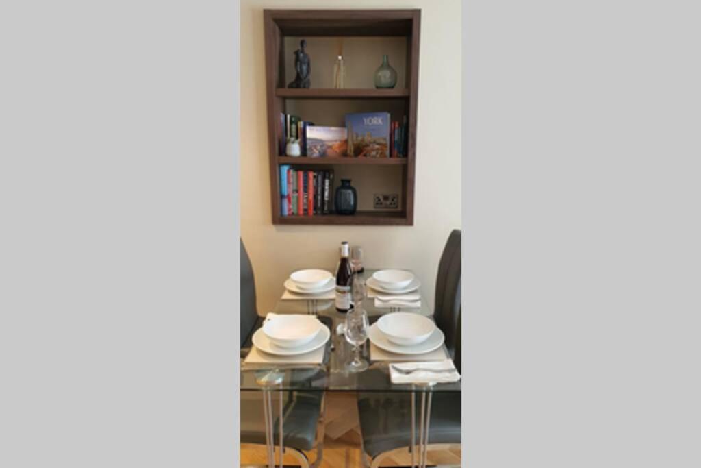 Luxury One Bedroom Apartment Within The City Walls York Eksteriør billede